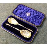 A heavy pair of cast silver preserve spoons. Londo