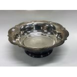 An Edwardian silver fruit dish of shaped form. Lon