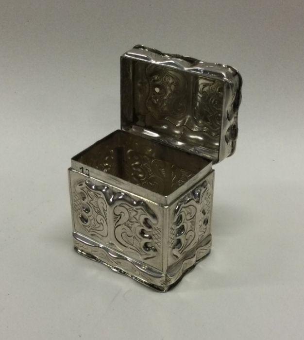 A Continental Antique hinged top silver box. Appro - Image 2 of 2