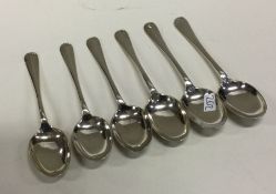 A set of six rat tail pattern silver teaspoons. Sh