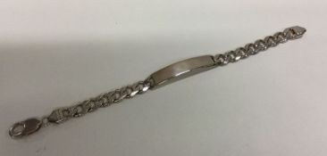 A heavy silver identity bracelet. Approx. 29 grams