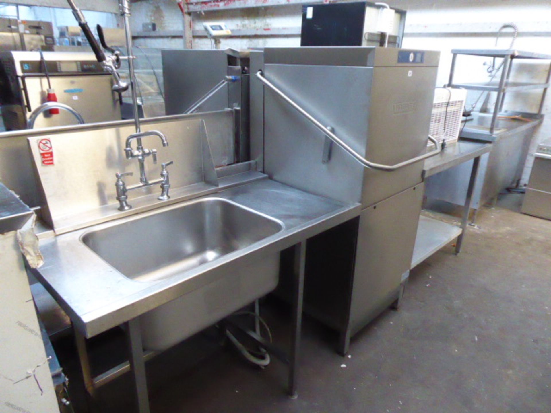 60cm Hobart model: AMXXRS-10A lift top pass through dishwasher with associated large sink, pre