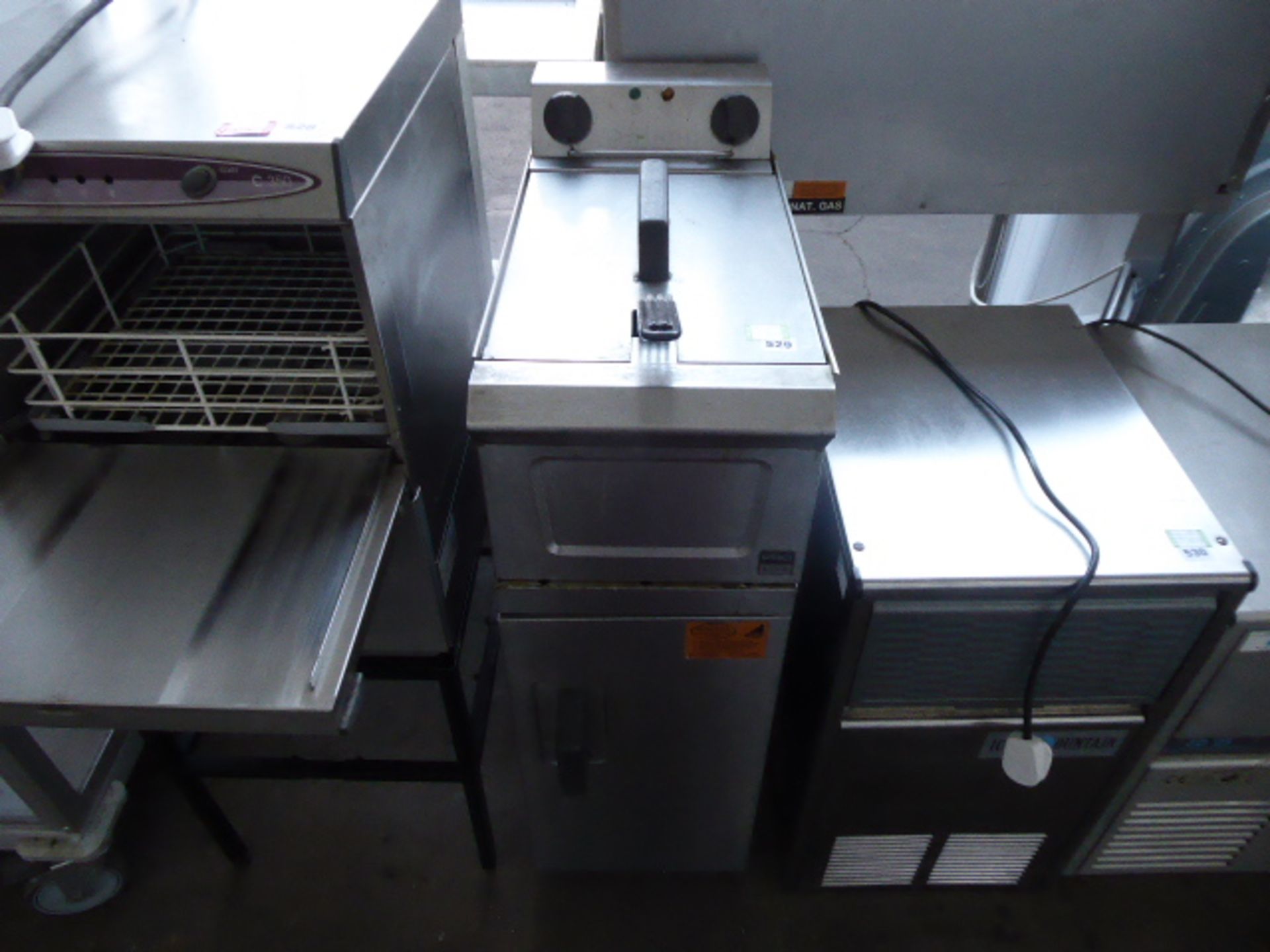 (TN92) 30cm electric Falcon single well fryer on stand