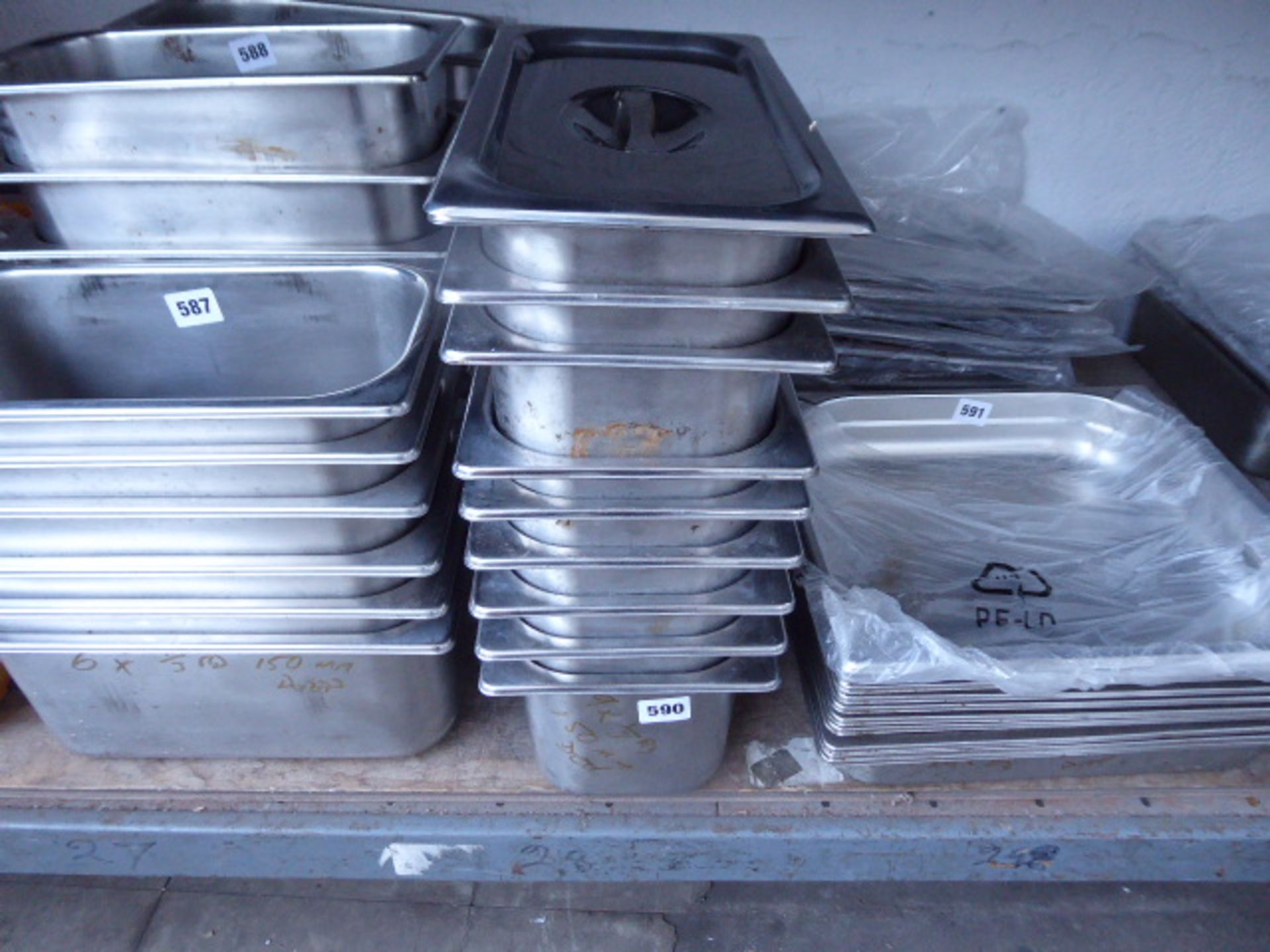 9 stainless steel 1/3 gastronorms 150mm deep