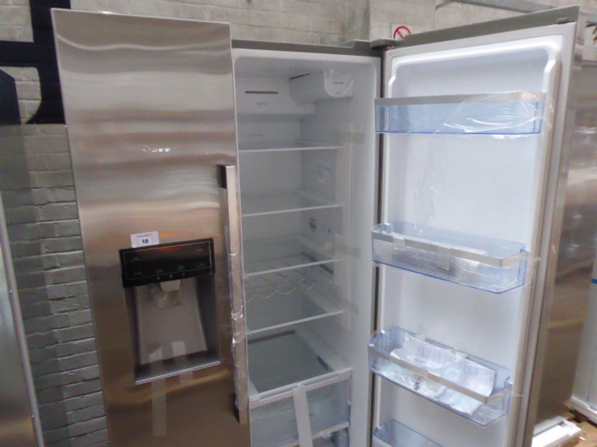 KA3923IE0GB Neff Side-by-side fridge-freezer - Image 2 of 2