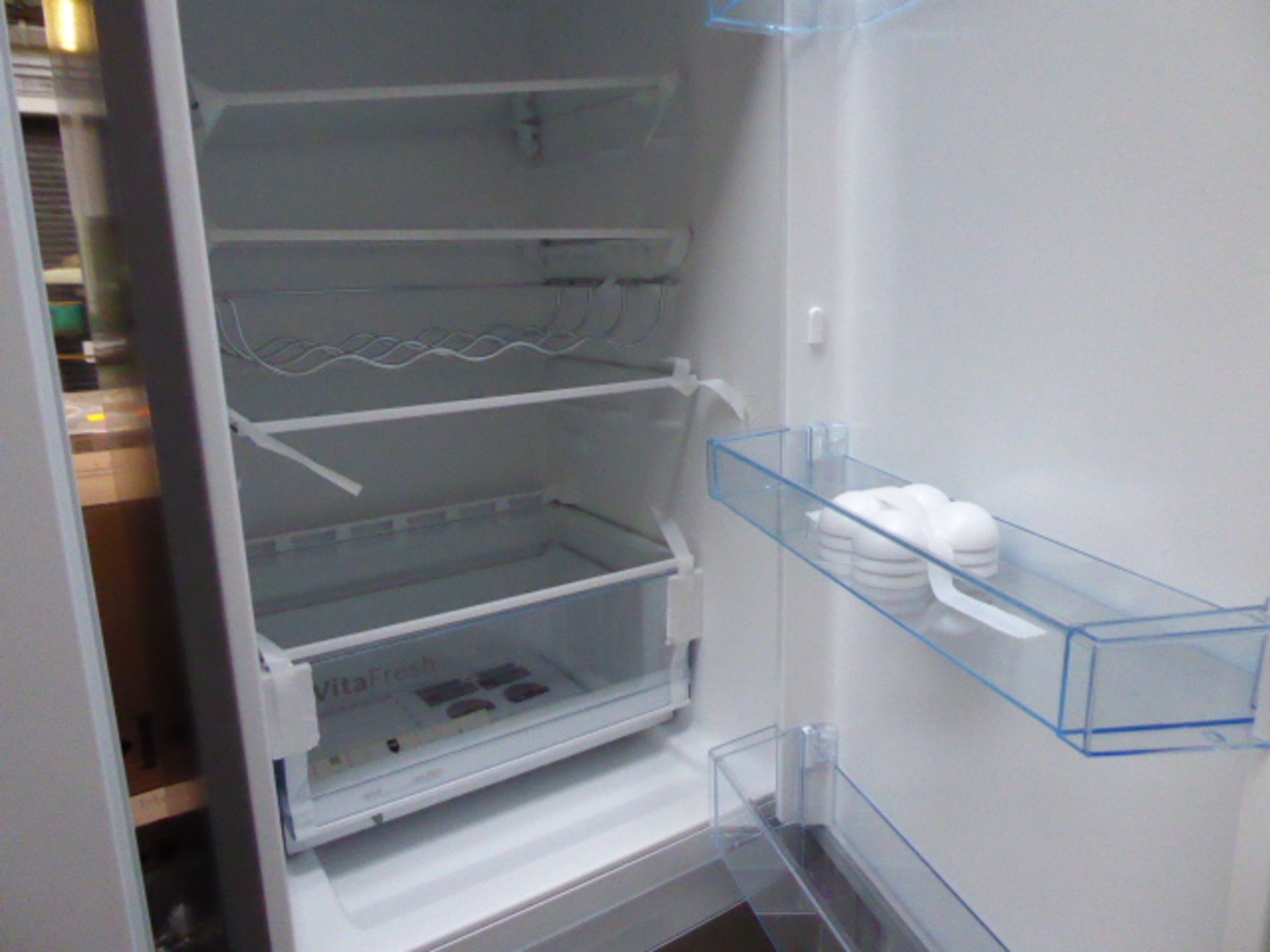 KGV33VLEAGB Bosch Free-standing fridge-freezer - Image 2 of 2