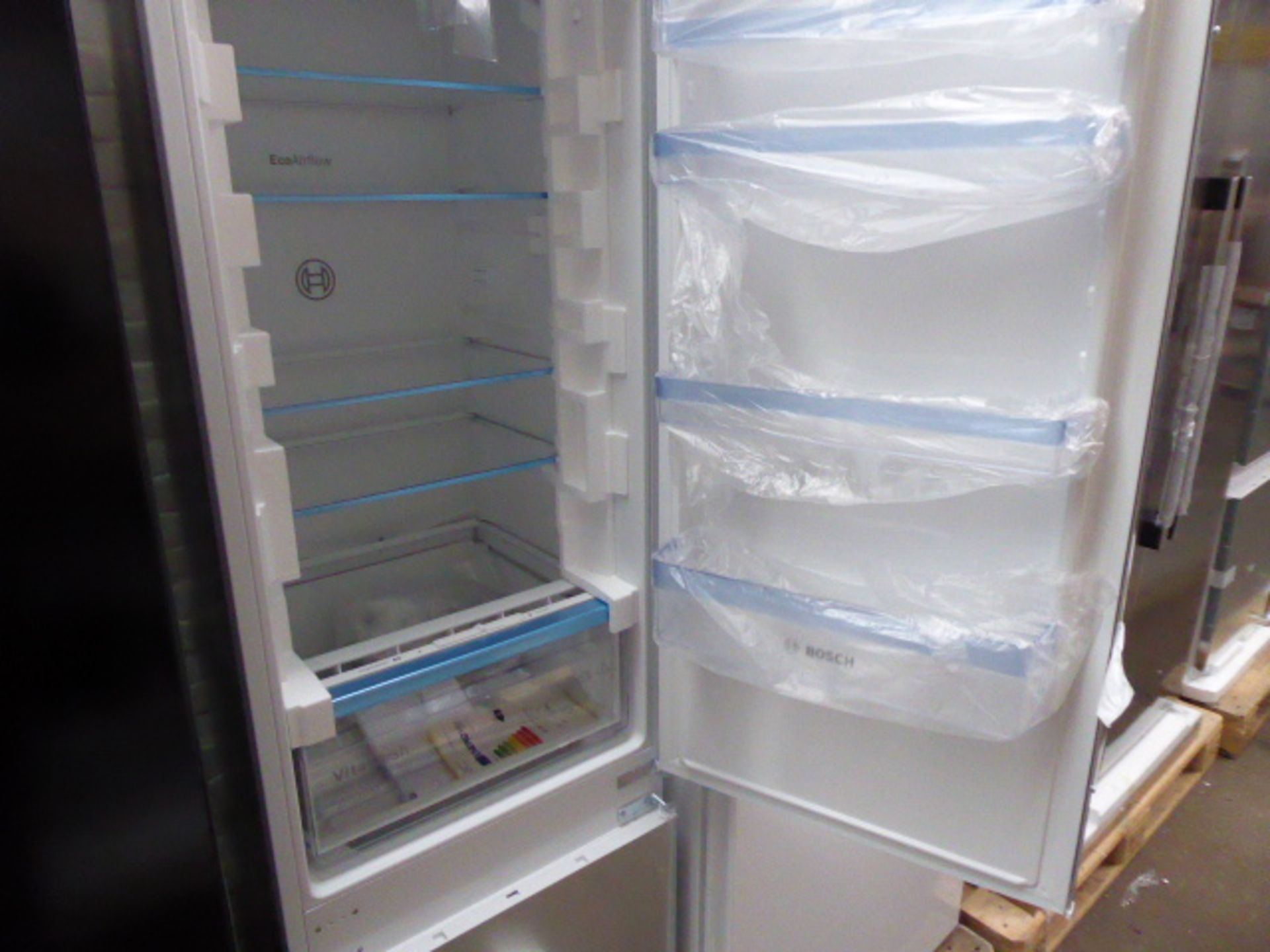 KIV87VSE0GB Bosch Built-in fridge-freezer combination - Image 2 of 2