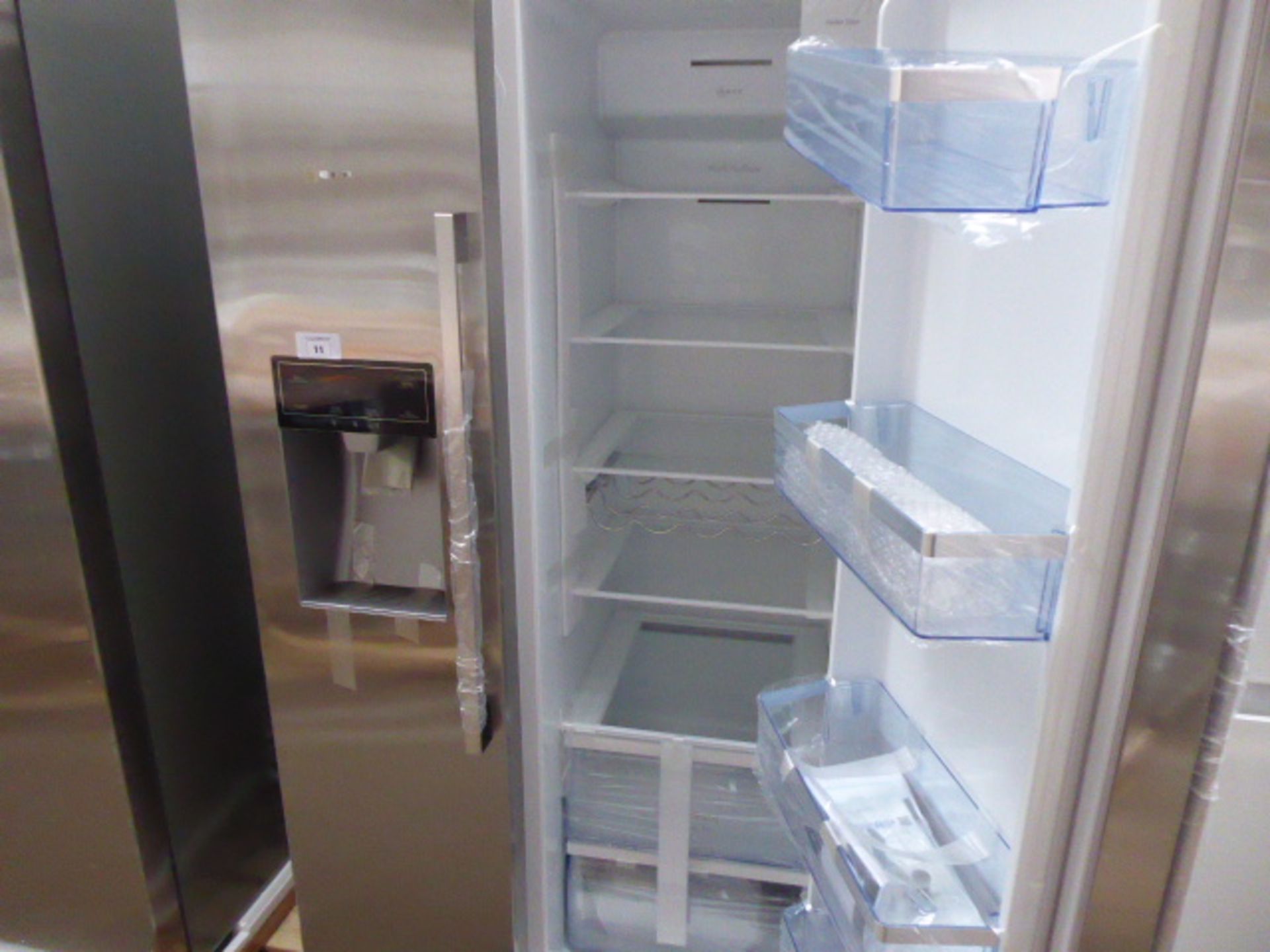 KA3923IE0GB Neff Side-by-side fridge-freezer - Image 2 of 2