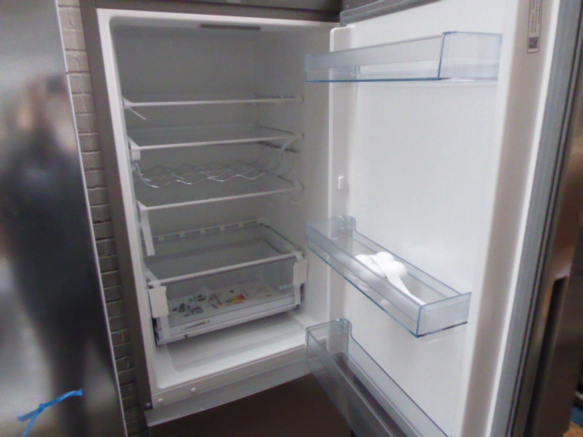 KG33VVIEAGB Siemens Free-standing fridge-freezer - Image 2 of 2
