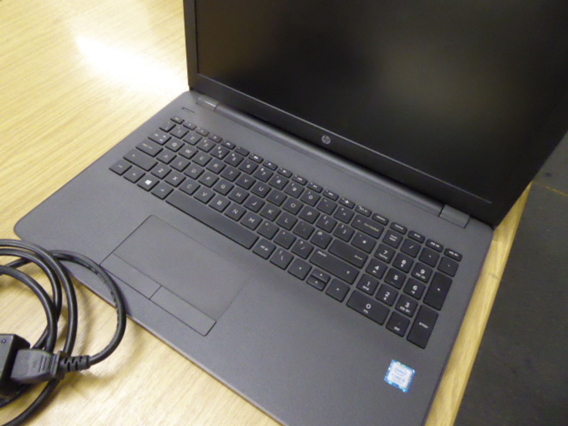 HP laptop with Intel i5-7200U processor, 8gb ram, 256SB storage, Windows 10 installed with PSU ( - Image 2 of 2