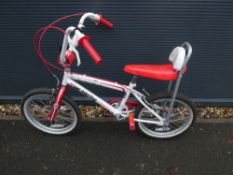 4027 - One Direction white and red childs bike
