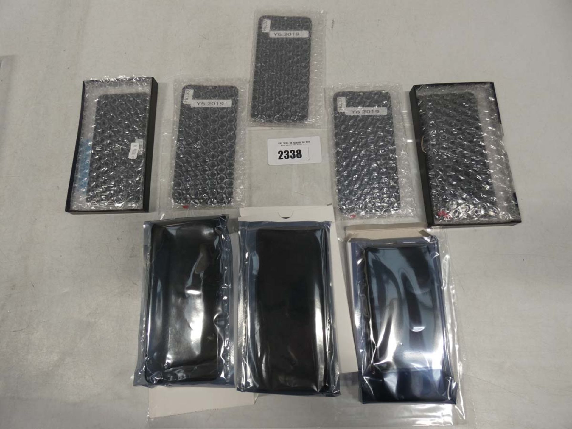 Various spare smartphone screens