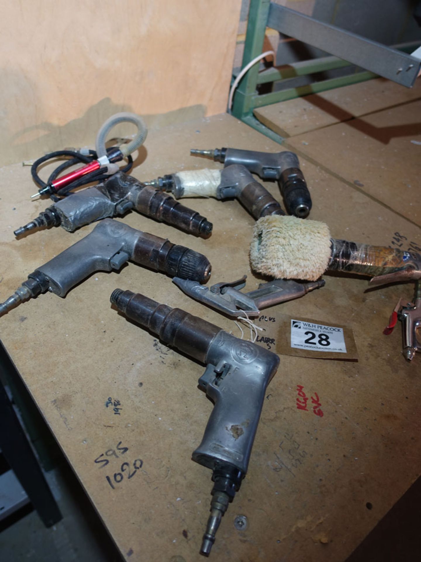 8 various air operated tools - Image 2 of 2