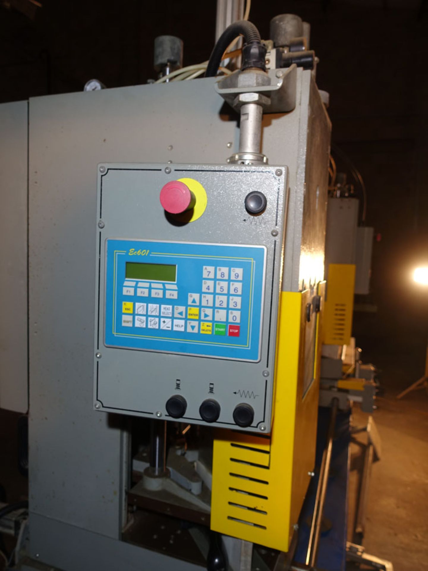 Pertici Univer model WM3V-T three head welder Serial number 05AB101 Year 2005 - Image 4 of 9