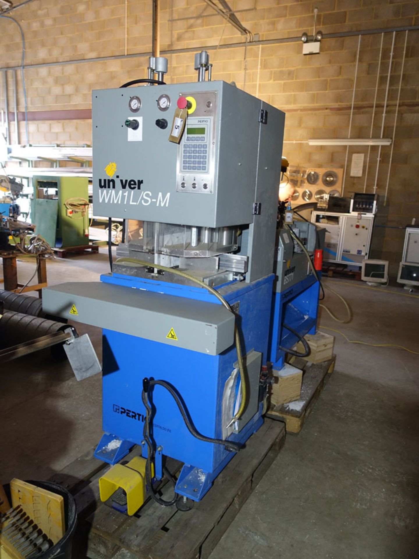 Pertici Univer WM1L/S-M single head welder Serial number 06A134 Year 2006 - Image 3 of 7