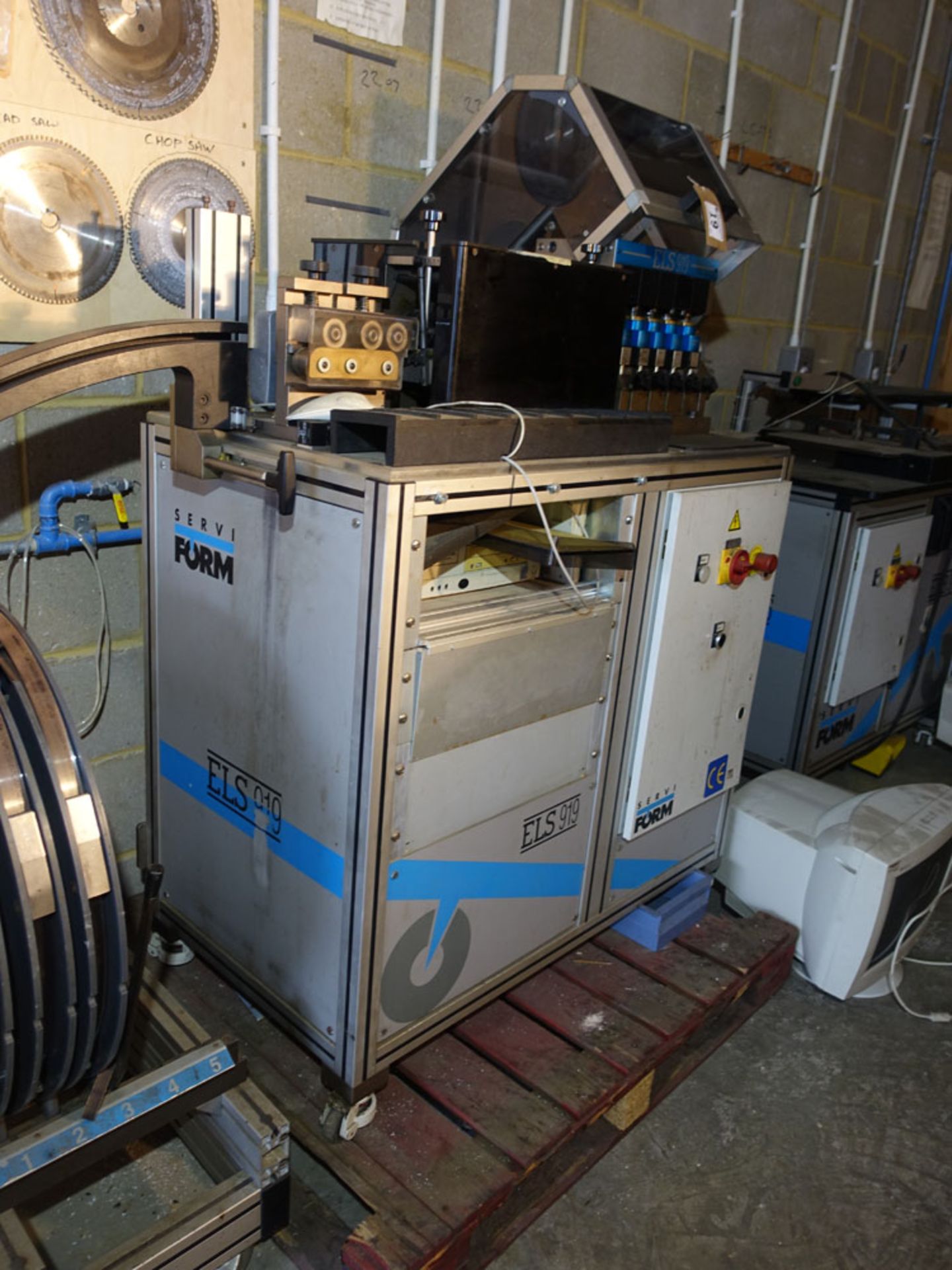 ServiForm model ELS 919 cardboard die rule cutting machine together with rule coil dispenser - Image 3 of 5