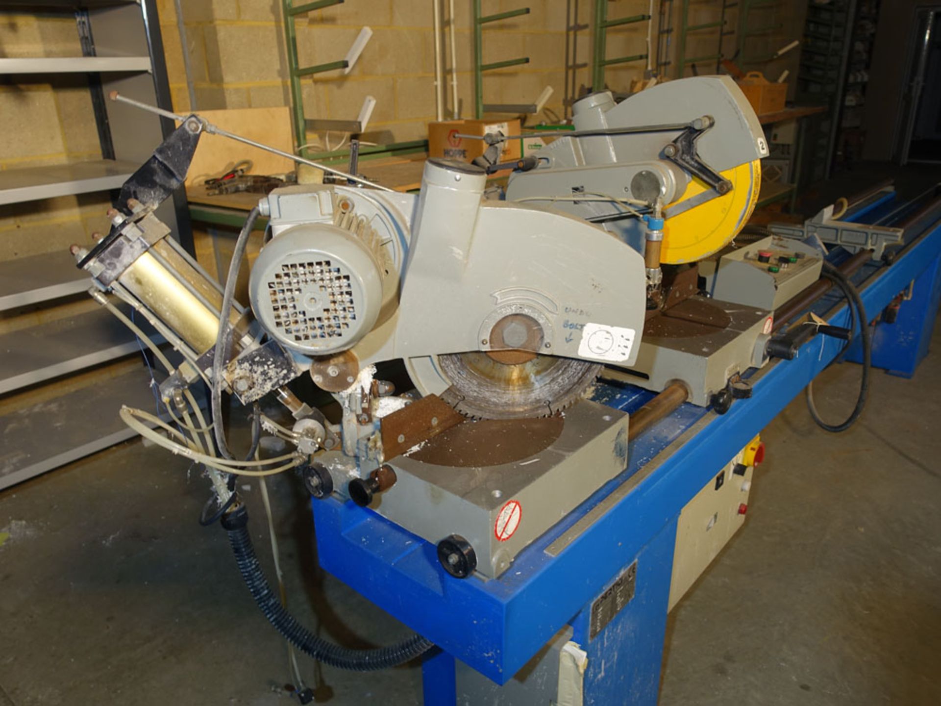 Pertici model 332P twin head circular mitre saw Serial number 97T155 Year 1997 - Image 5 of 7