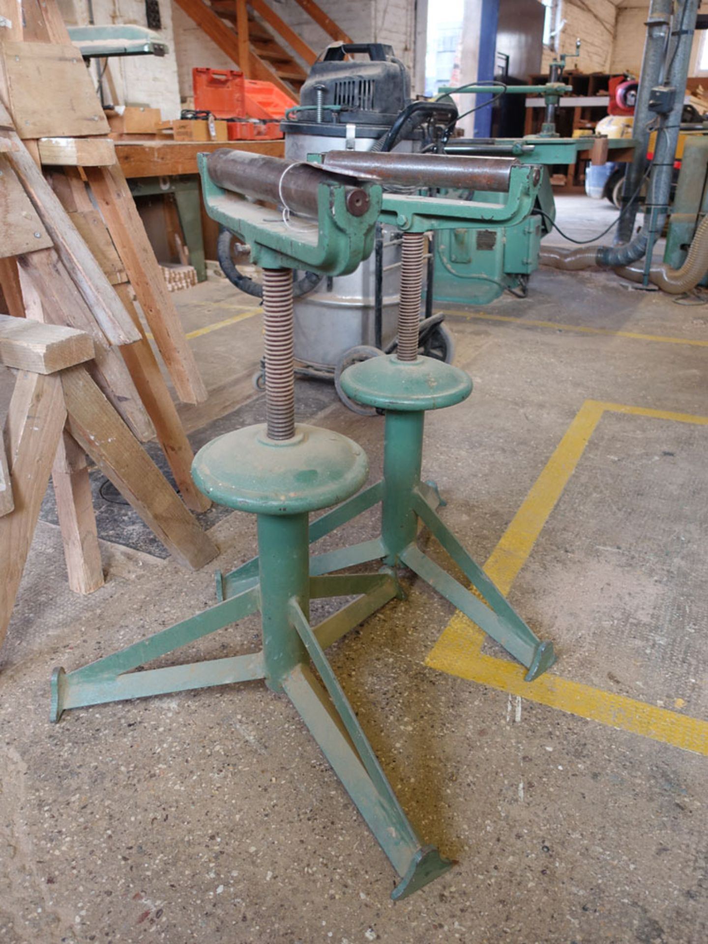 Pair of heavy duty roller feed units