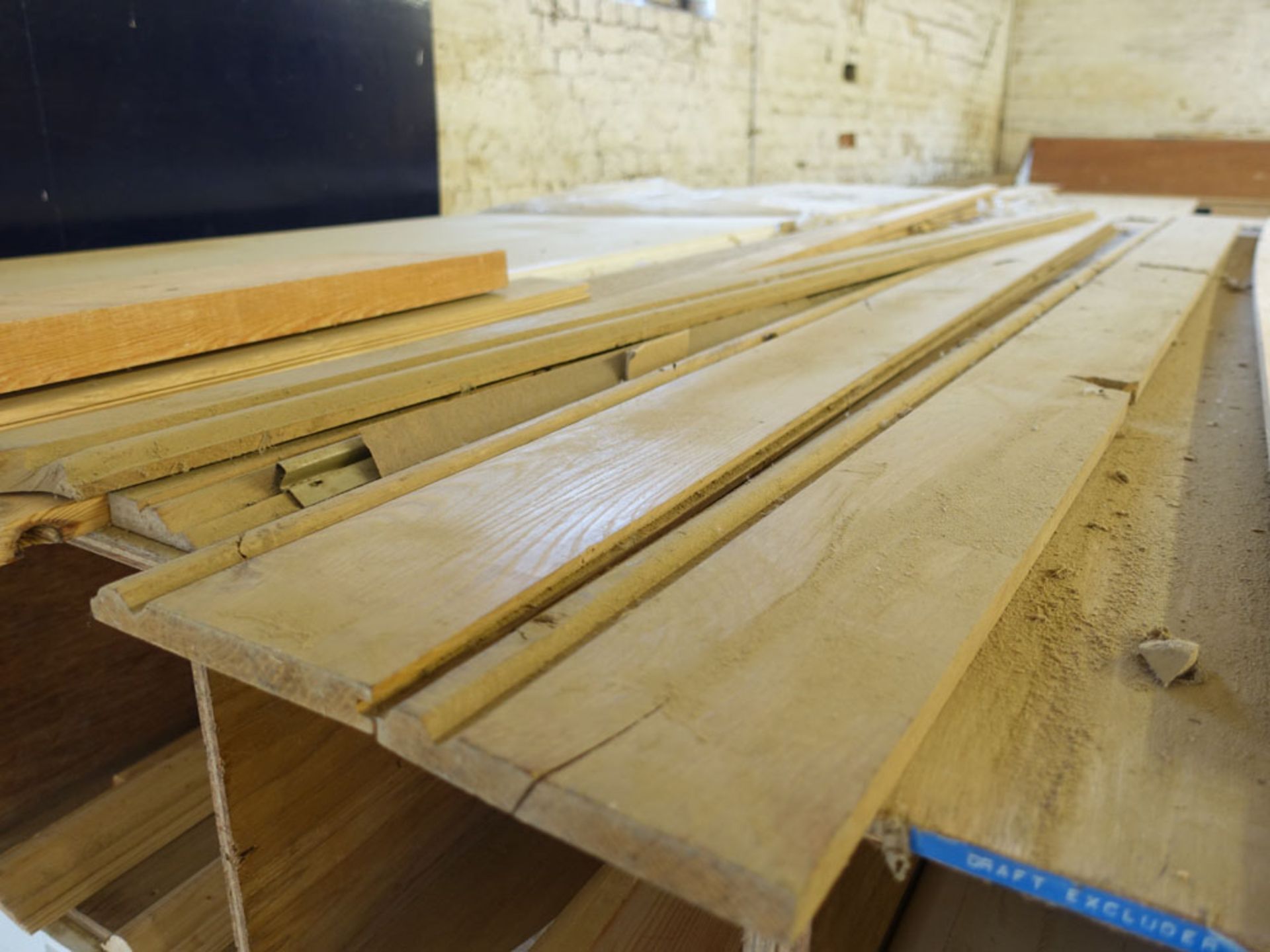 Remaining stocks of mainly softwood timbers including 220 x 20 x 5m, 146 x 20 x 4m PAR boarding, - Image 6 of 6