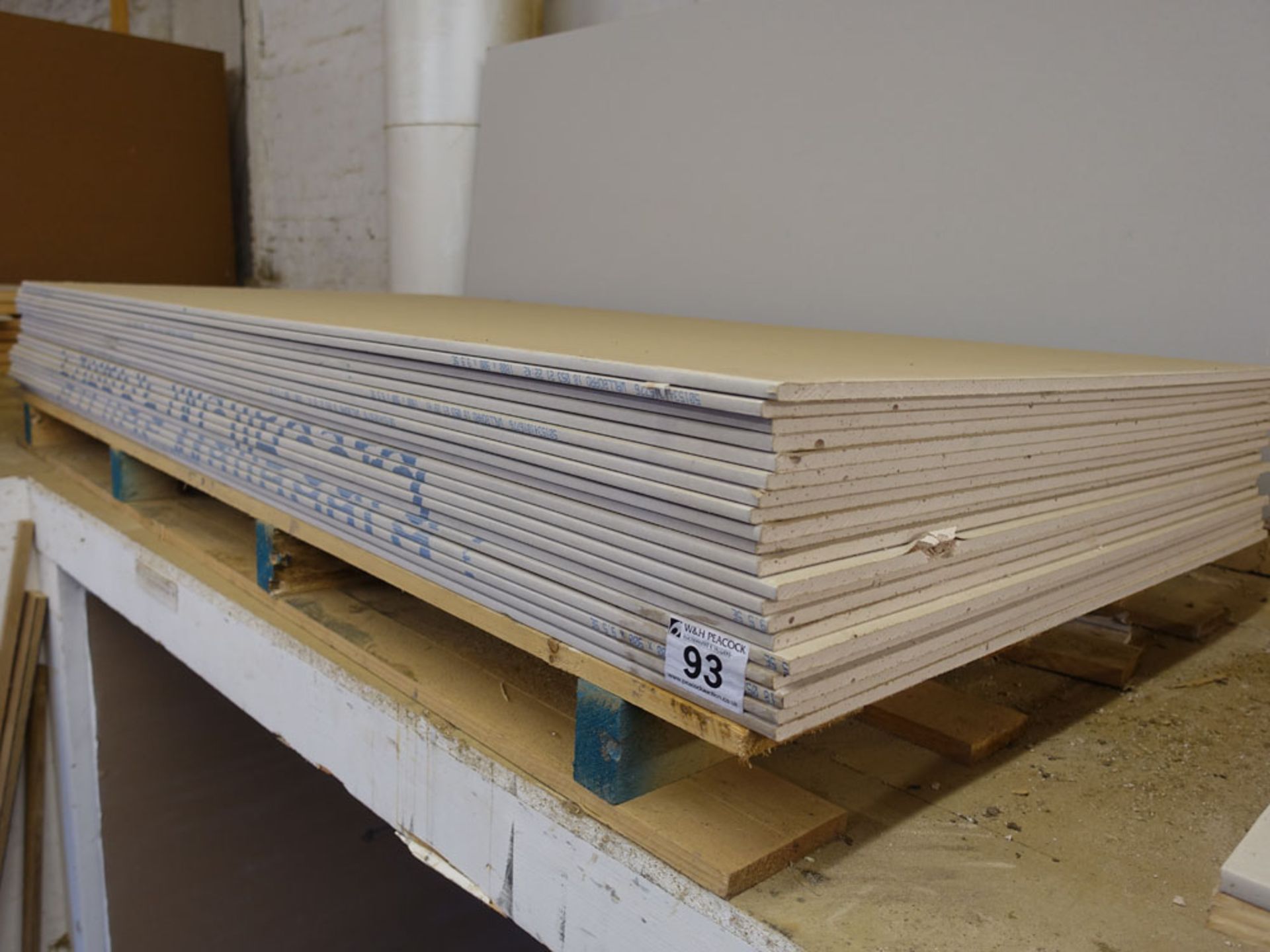 32 sheets of wall board plasterboard. 2 sizes - 1800 x 900 x 9.5 and 1220 x 900 x 9.5