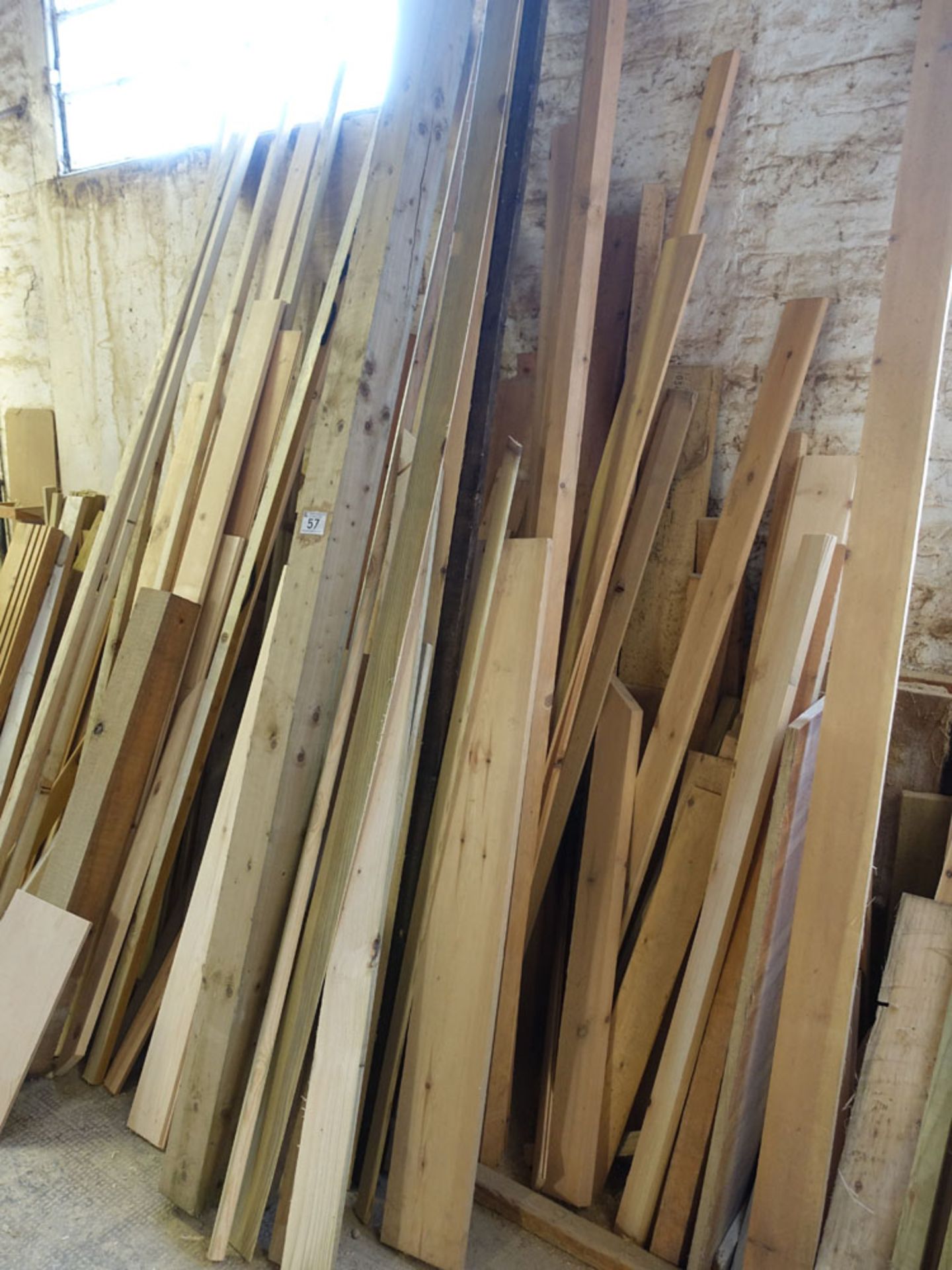 Range of mainly soft wood timber offcuts - Image 2 of 2