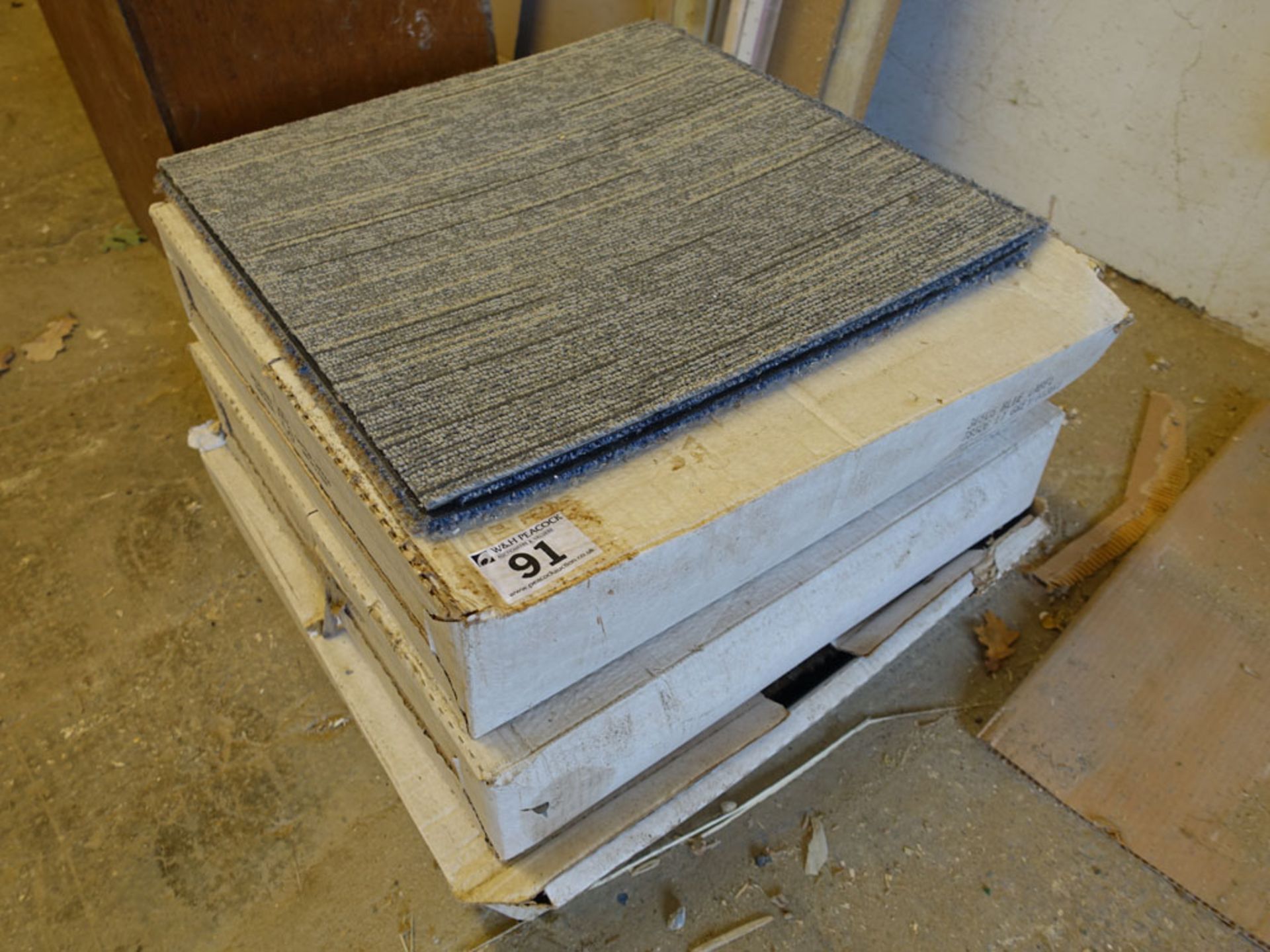 3 part boxes of carpet tiles