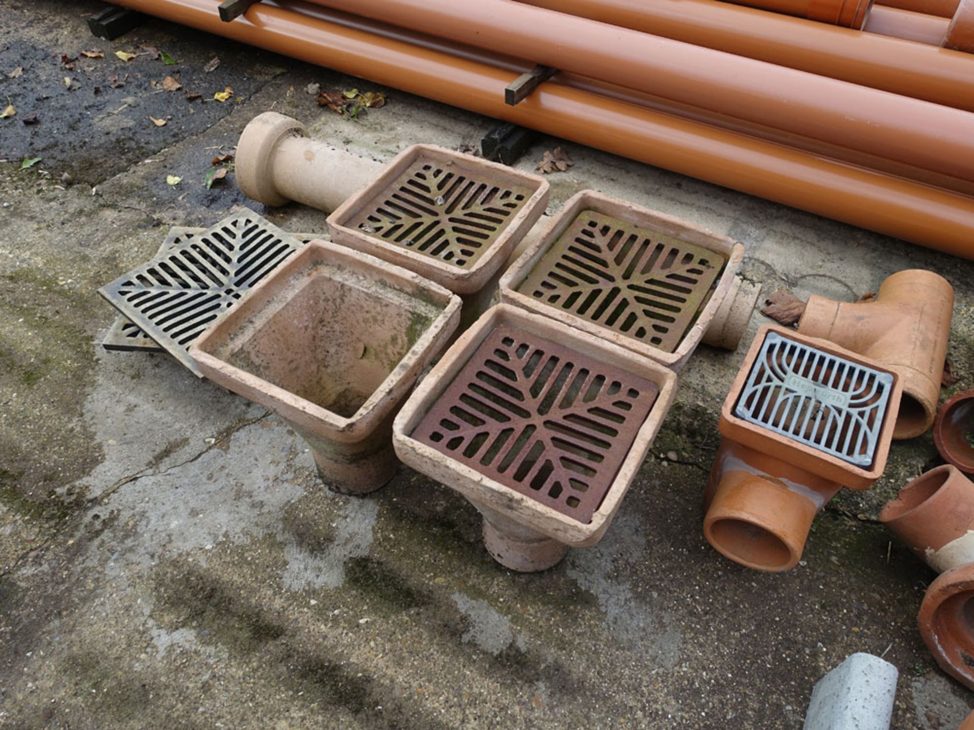 Range of Hepworth terracotta drainage fittings - Image 2 of 2