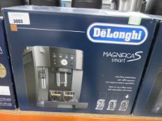 (72) De Longhi Magnifica S Smart coffee machine with box