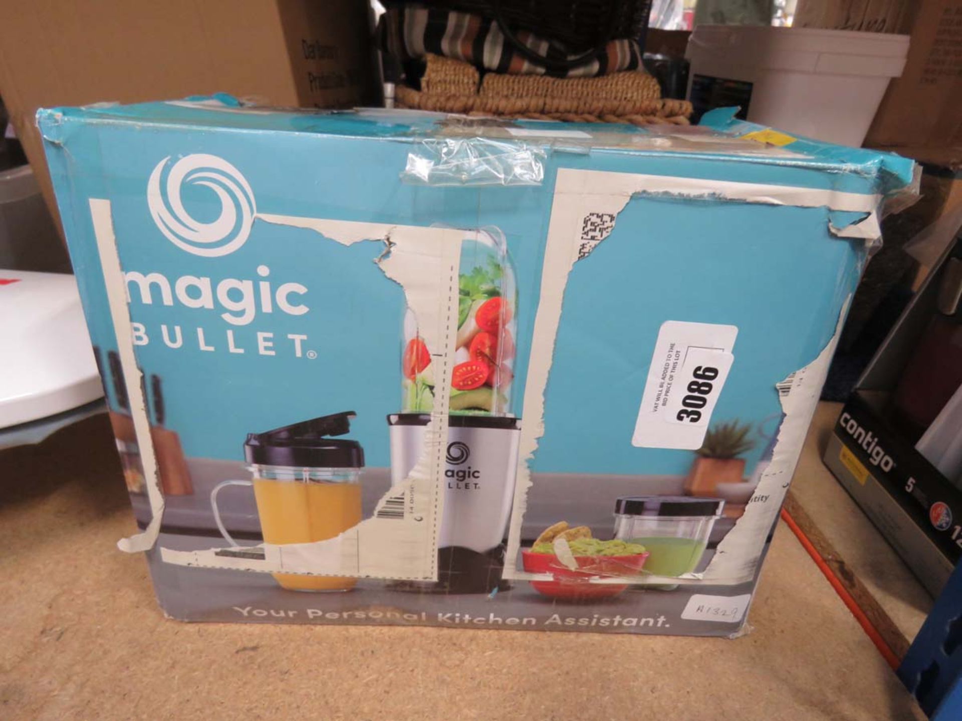 Magic Bullet blender in box