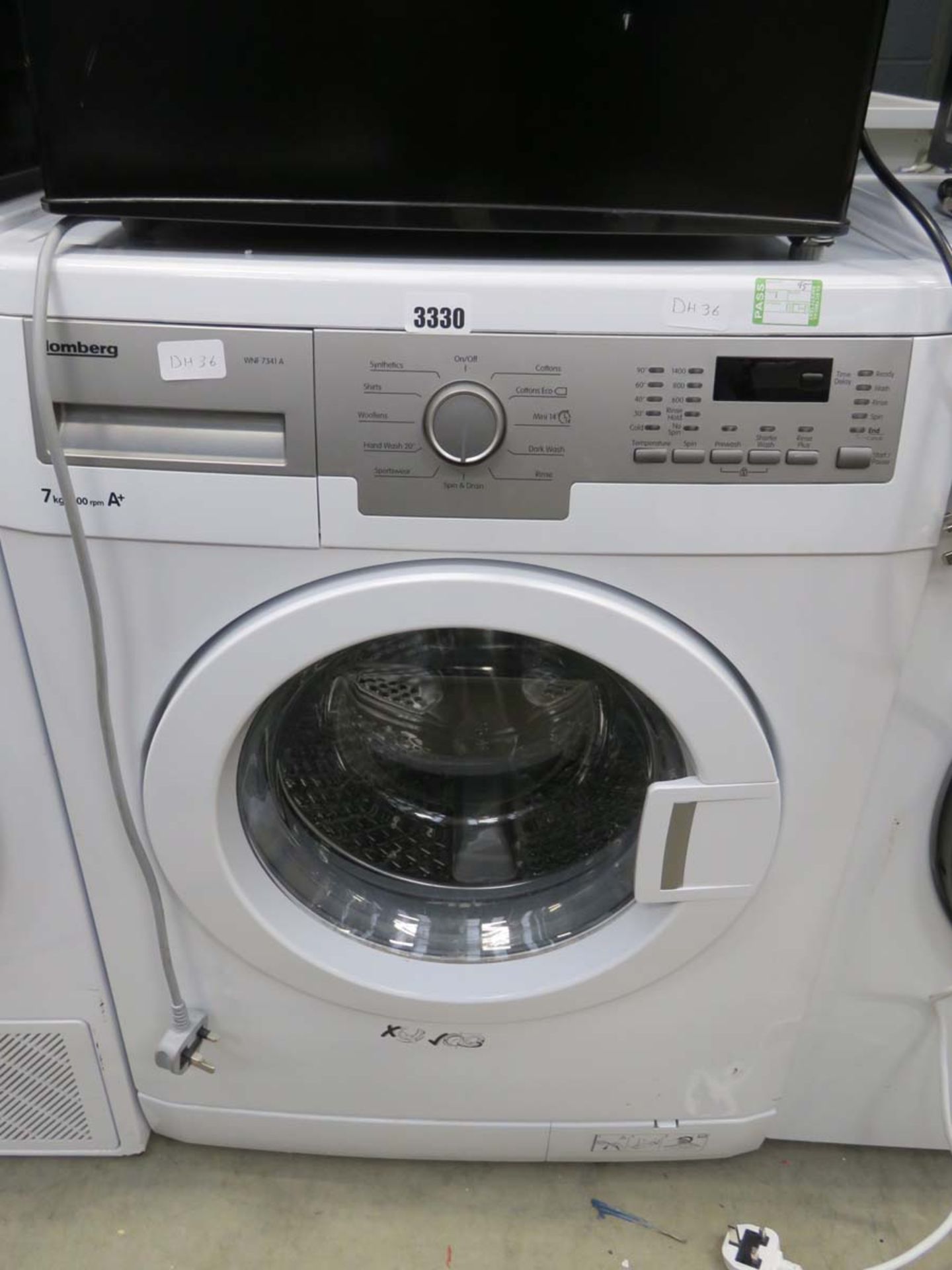 (95) Bloomberg 7kg washing machine