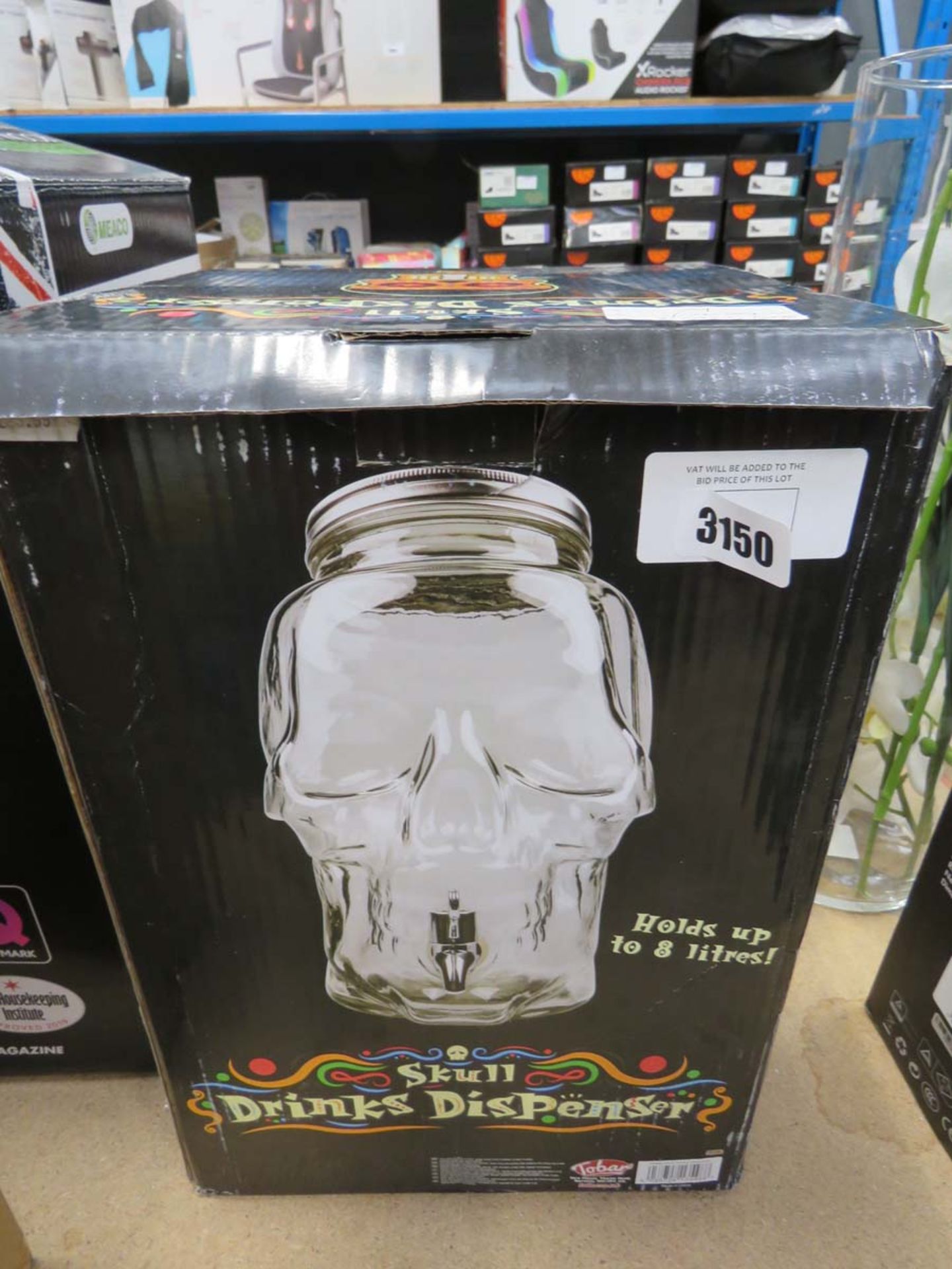 Skull drinks dispenser