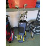 Dunlop golf bag with assorted golf clubs
