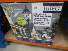 Boxed LED solar post lantern