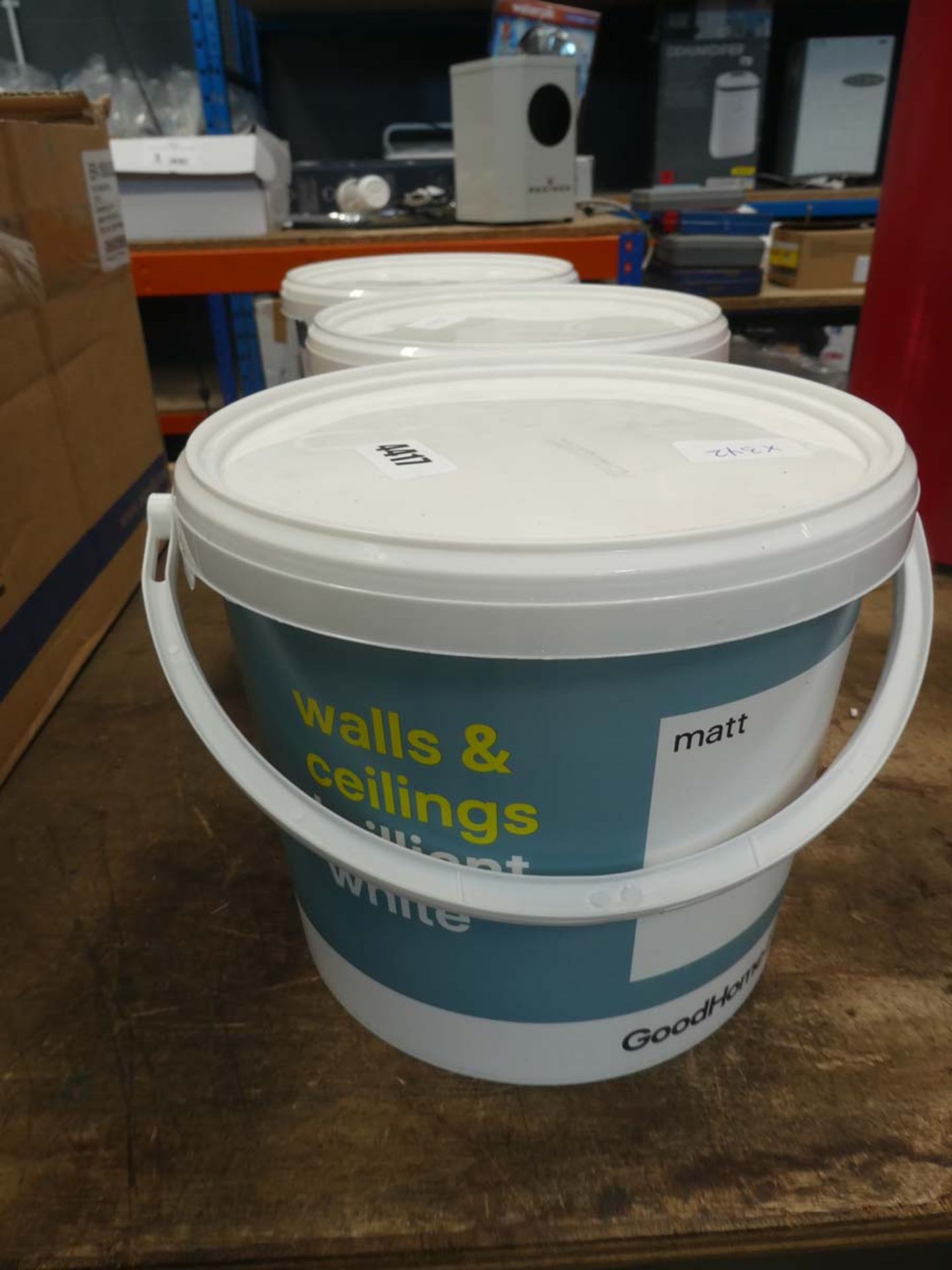 3 tubs of brilliant white emulsion