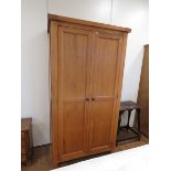 Oak 2 door wardrobe