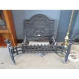 Cast iron fire basket with fire back