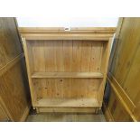 Pine plate rack