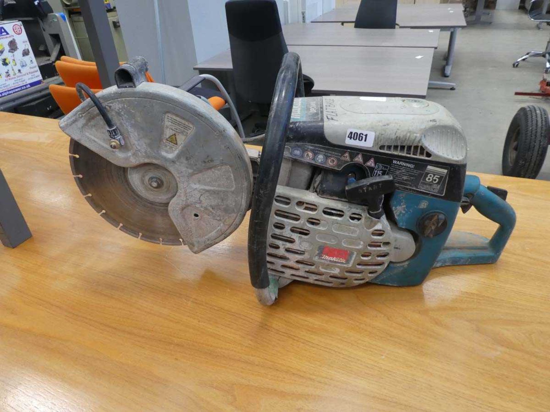 Makita DPC 6410 petrol powered disc cutter