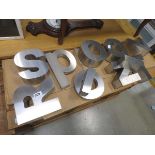 Quantity of aluminium lettering