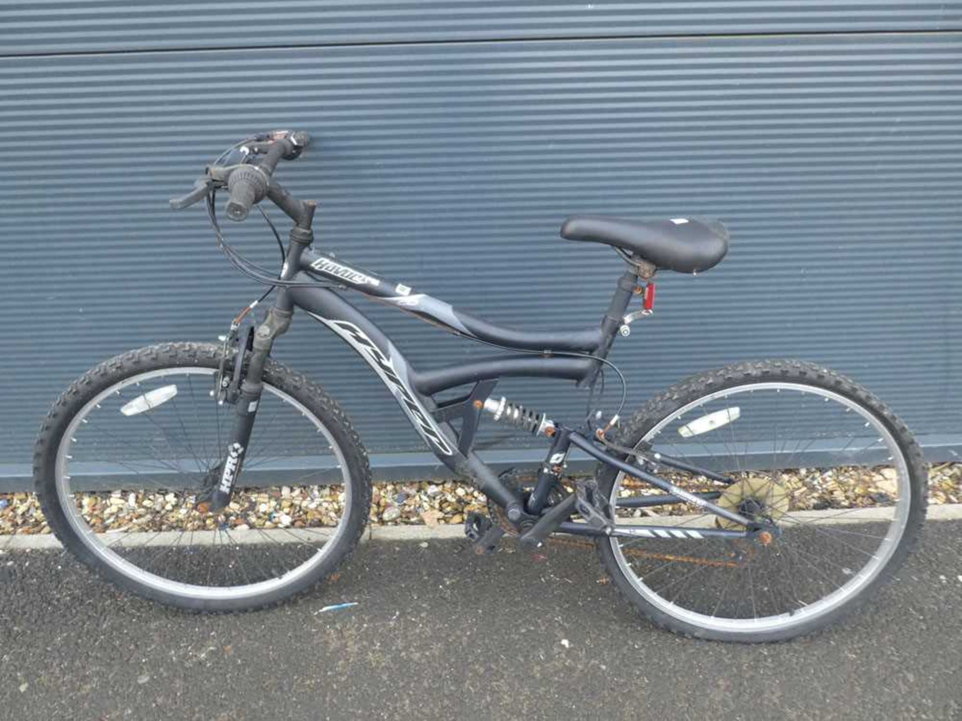 Hyper kids mountain bike in black