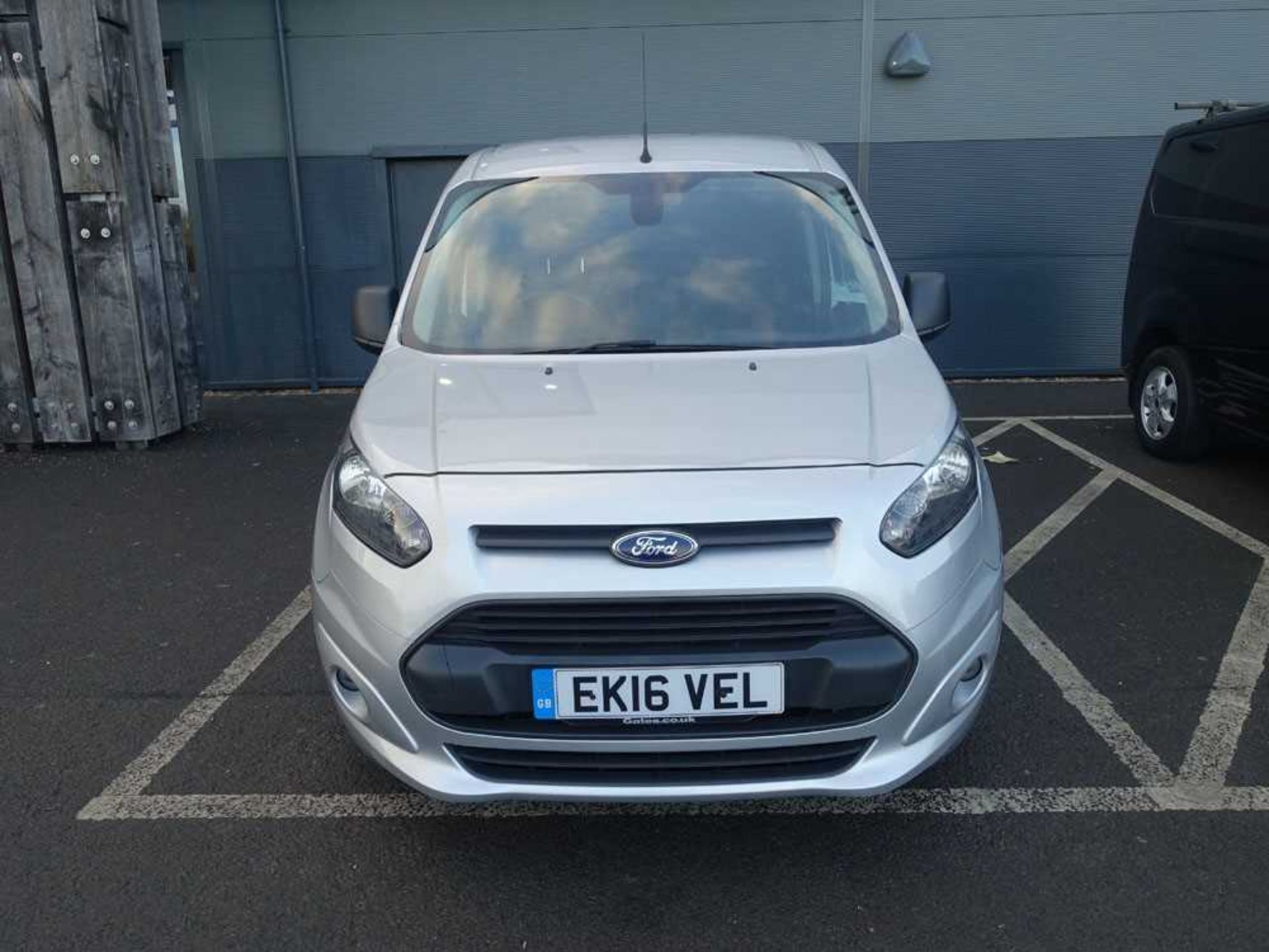 EK16 VEL (2016) Transit Connect 210 Trend 1.6 silver, diesel, manual, 72,000 miles, first registered - Image 5 of 12