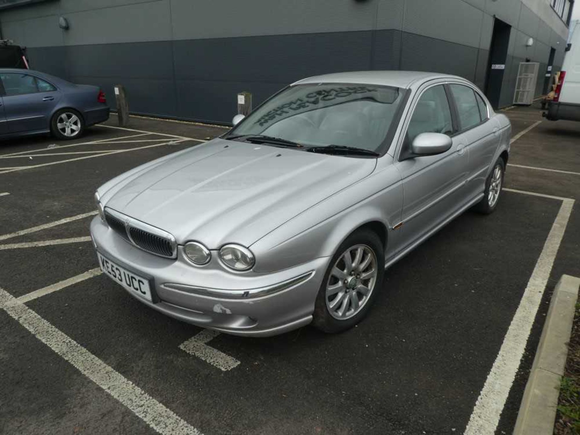 KE53 UCC (2003) Jaguar X-Type V6 SE Auto saloon, in silver, 2495cc, petrol, first registered 28/10/