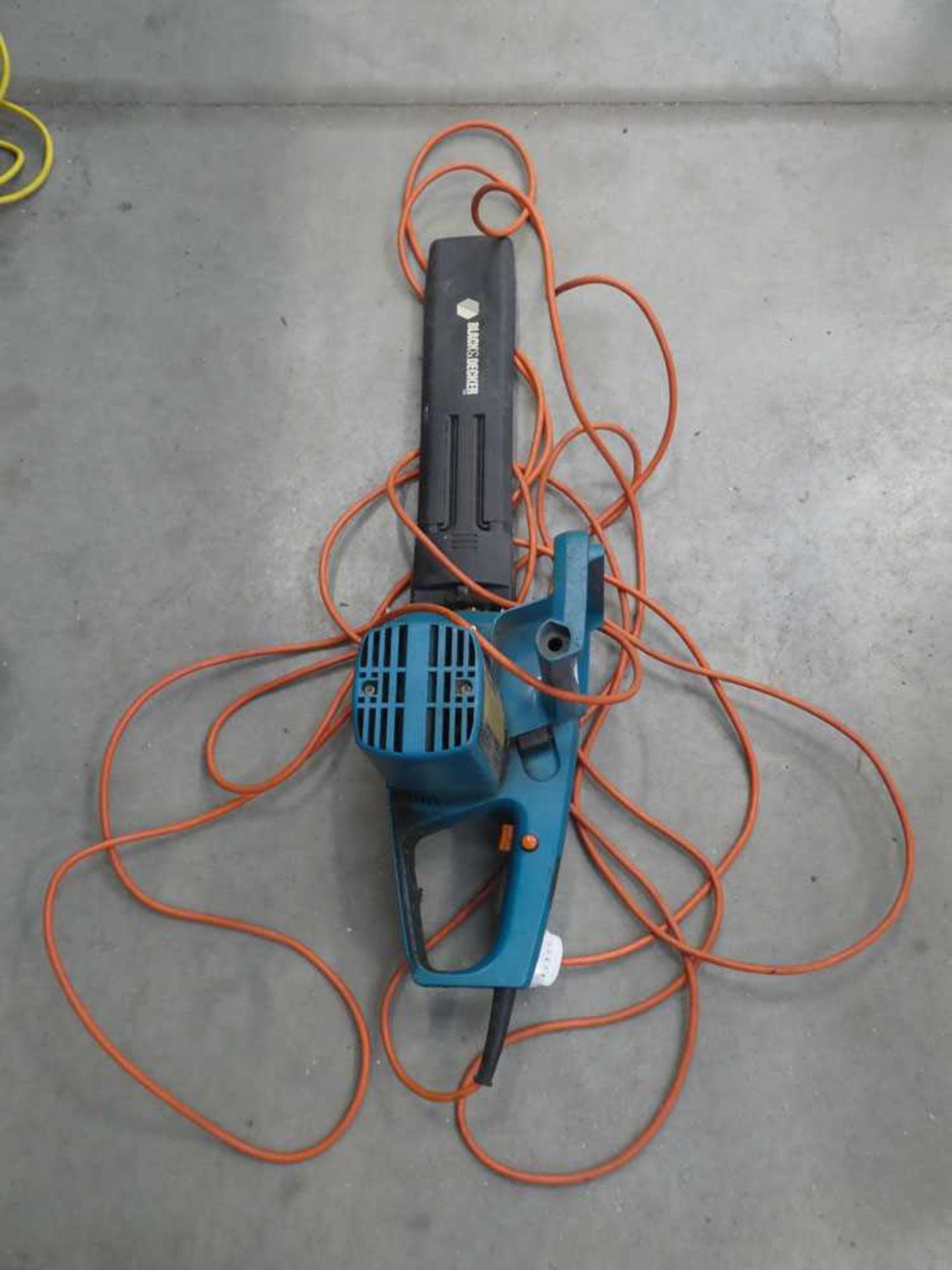 Black and Decker electric chainsaw