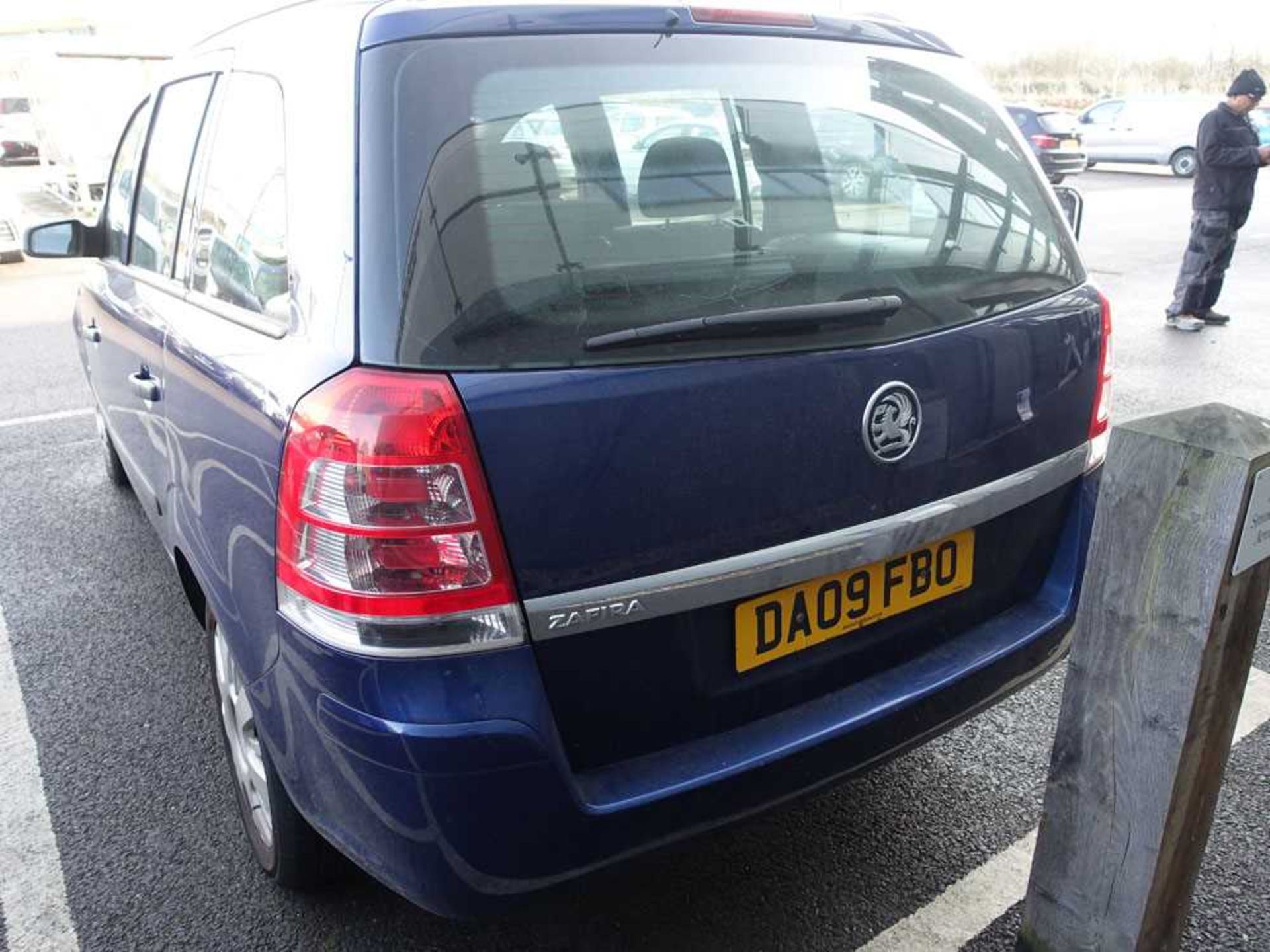 DA09 FBO (June 2009) Vauxhall Zafira Life, 1598cc, petrol, MPV, first registered 10/6/2009, 89,953 - Image 9 of 9