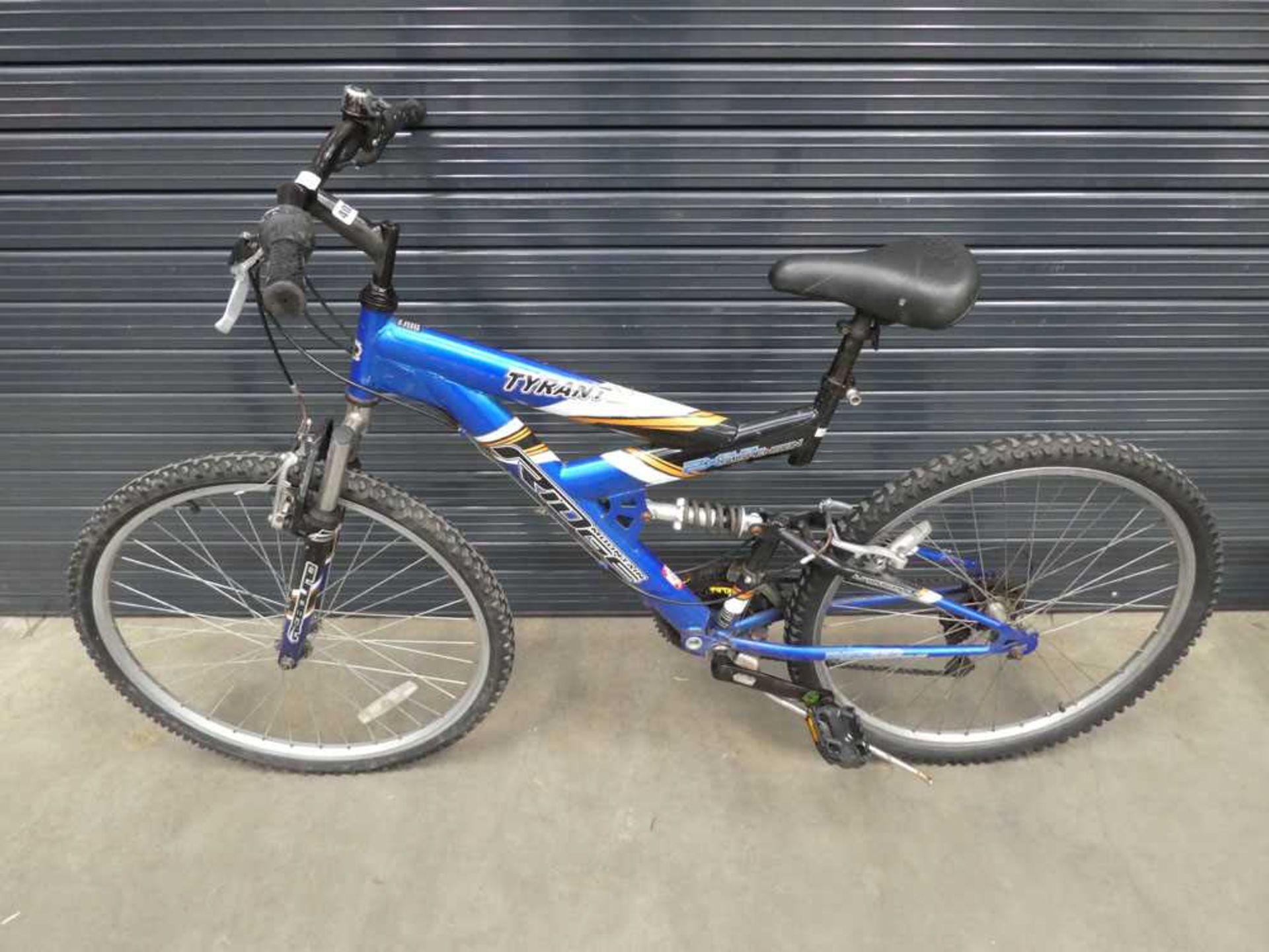 Blue Tyrant 2 boys mountain bike