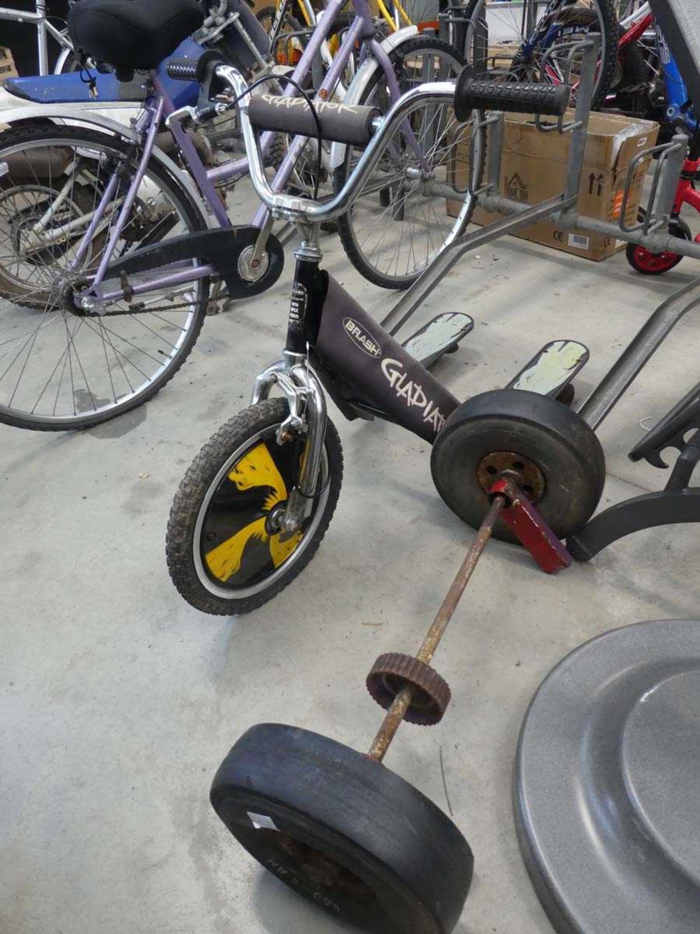 Gladiator wiggle scooter and set of wheels