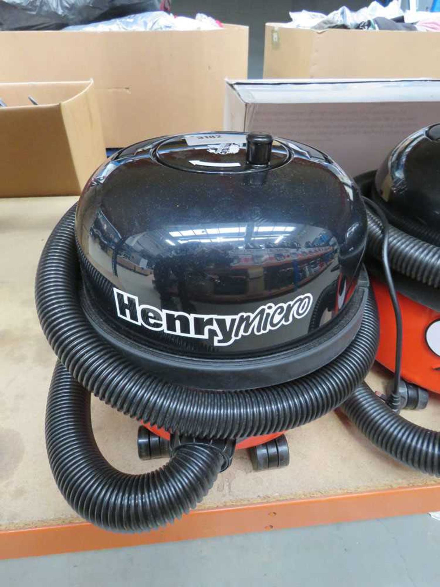 +VAT Henry micro vacuum cleaner no pole