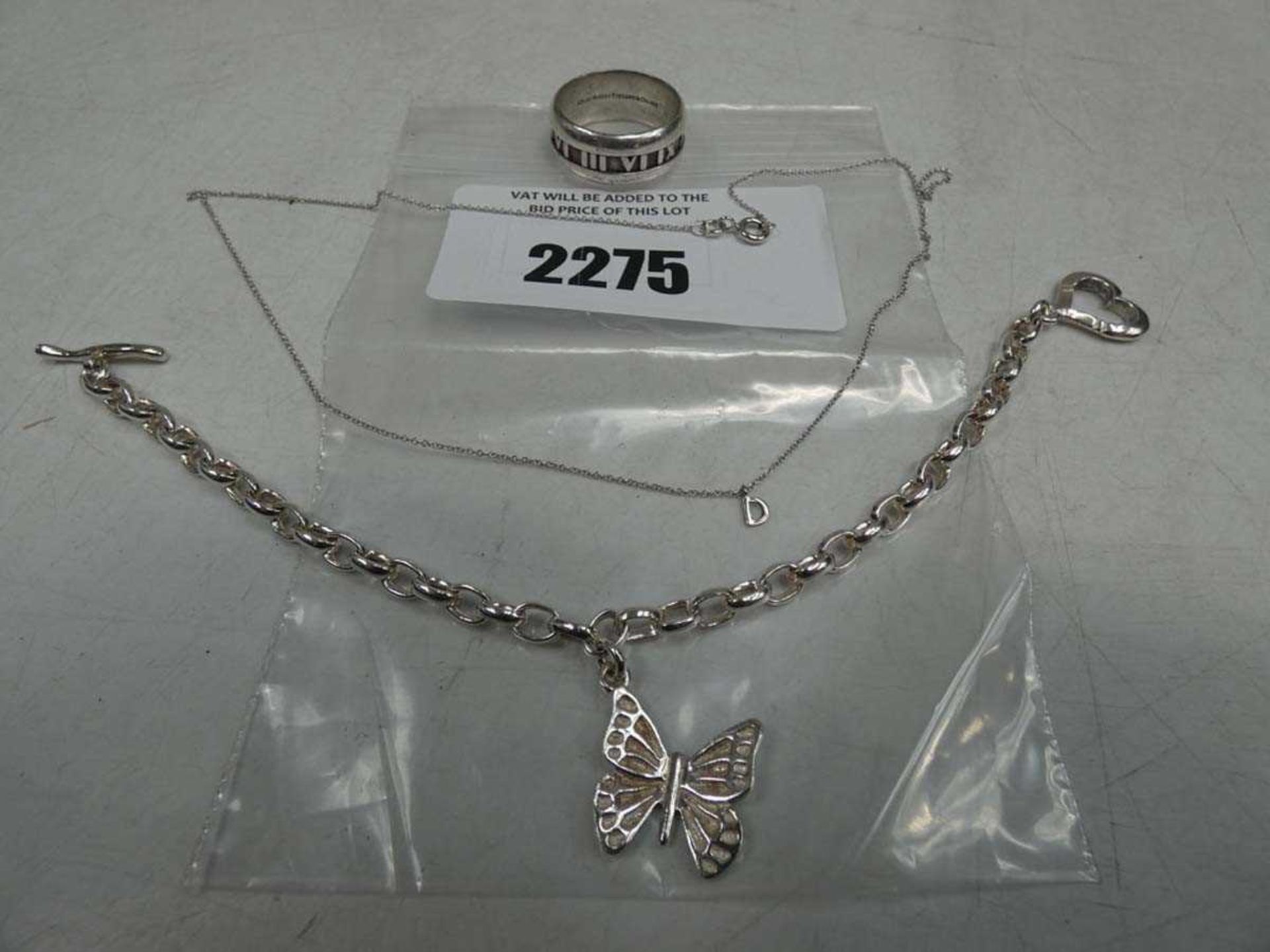 +VAT 18ct chain necklace with 'D' pendant, Tiffany & Co Atlas 2003 ring and silver bracelet with