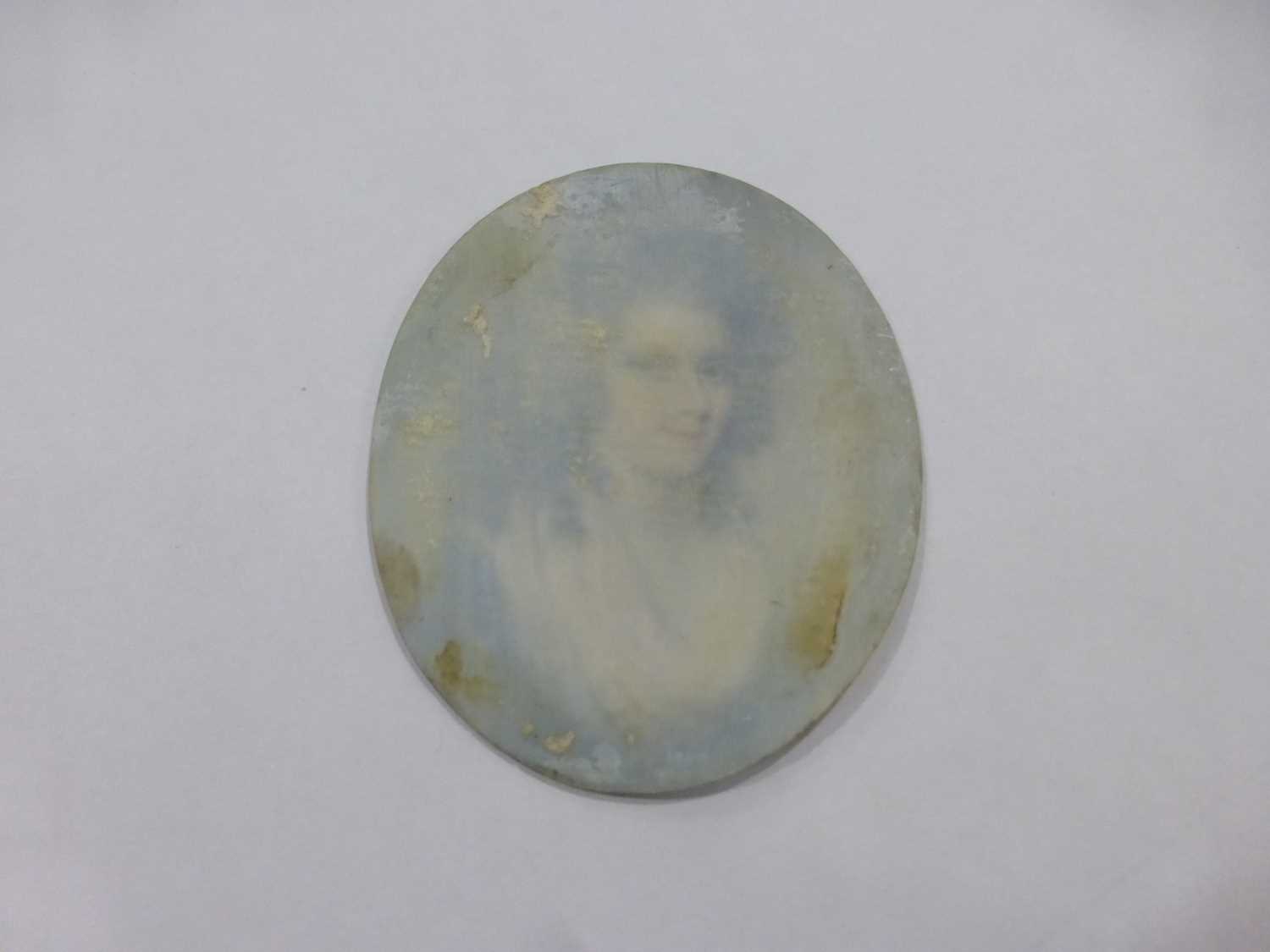 A group of three various 19th century and later miniature portraits depicting an 18th century lady - Image 8 of 12