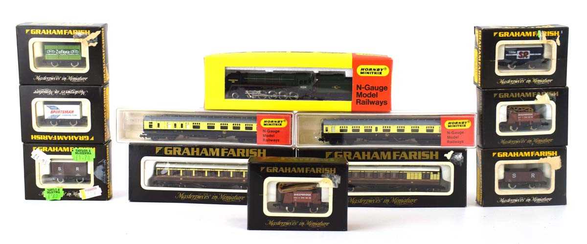 A Hornby Minitrix N gauge steam loco and tender, N209 and two coaches, together with two Graham